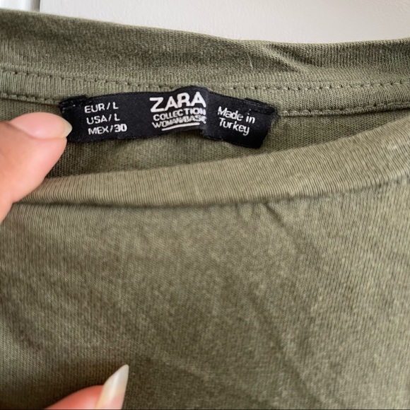 Army green textual graphic tee - Picture 4 of 7